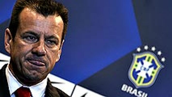 Dunga, nuevo seleccionador de Brasil, lanza un dardo a Neymar