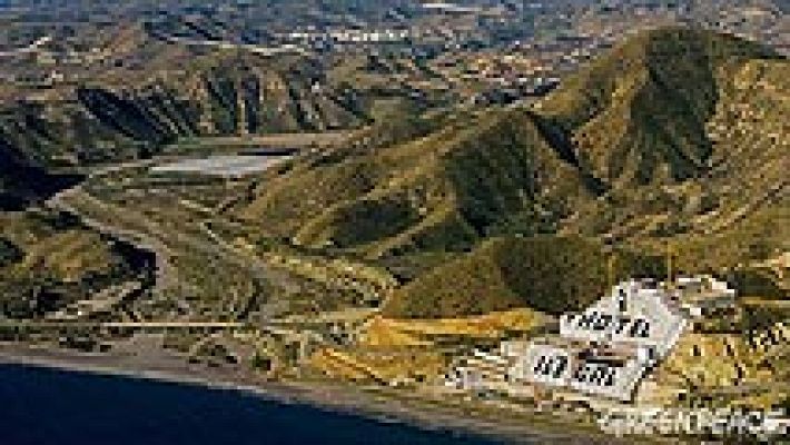 Telediario 1 - La licencia del Algarrobico es legal