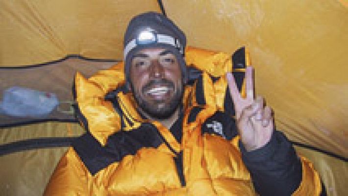 Telediario 1 - El alpinista español Miguel Ángel Pérez fallece en el K-2