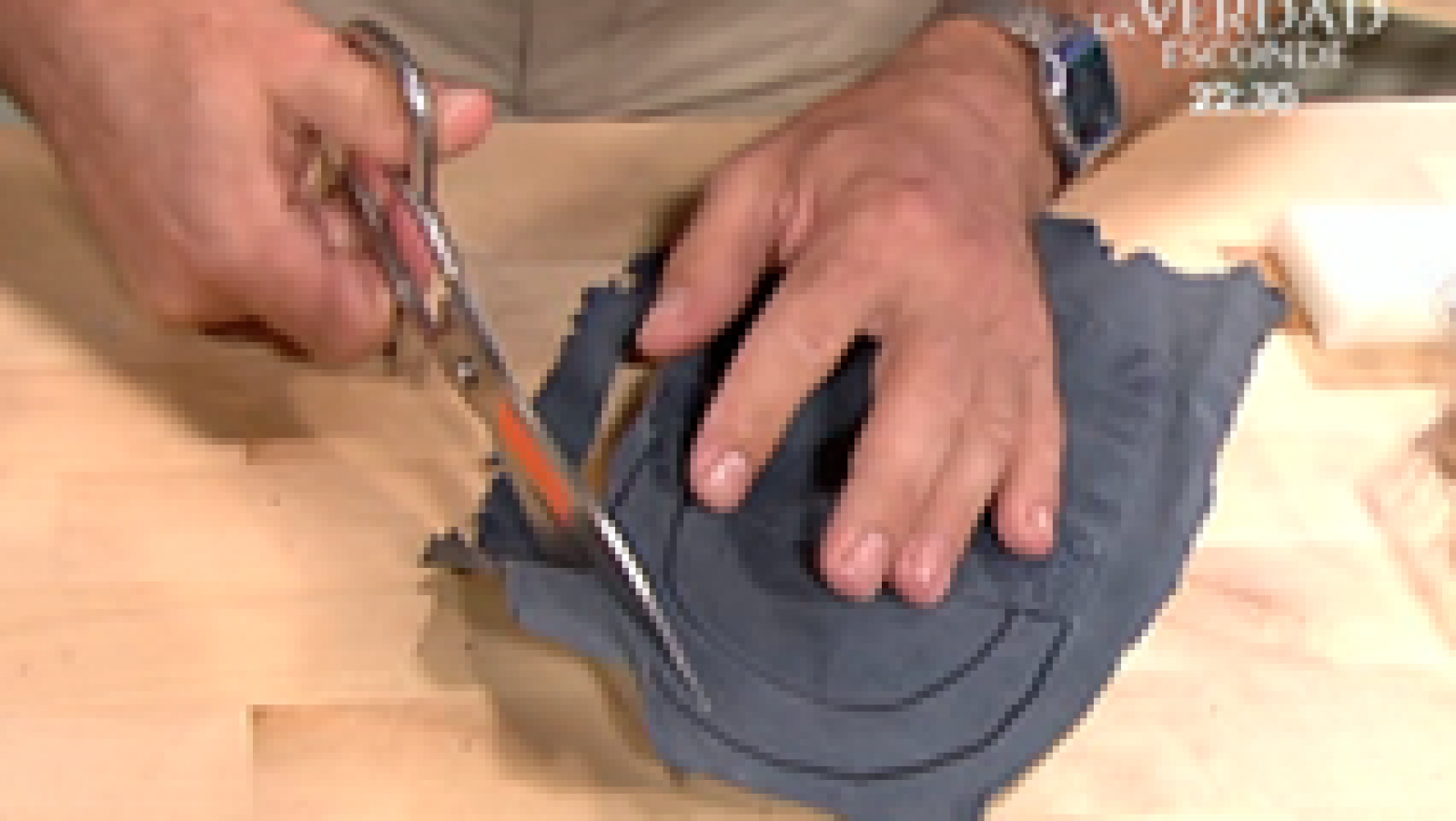 España Directo-  Soporte casero para el móvil