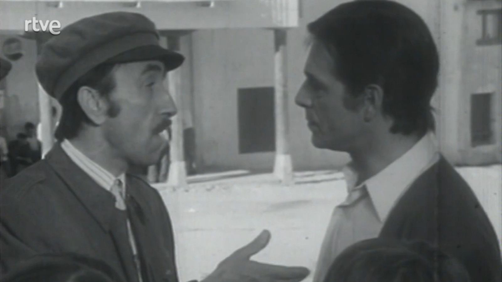 Crónicas de un pueblo - El constipado de Don Antonio