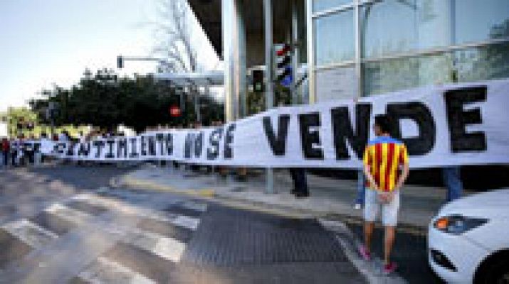 La Fundación del Valencia vota a favor de vender a Peter Lim