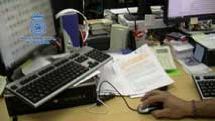 Telediario 1 - Detenido un pedófilo que intercambiaba imágenes menores