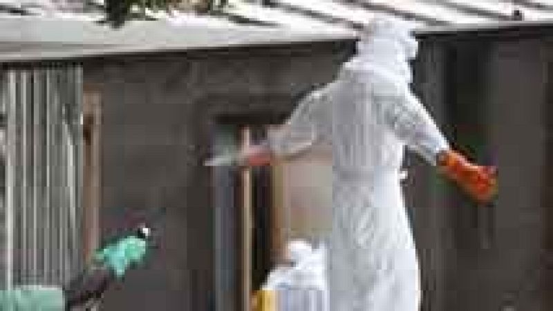 La epidemia de ébola que afecta a cuatro países de África occidental se recrudece 