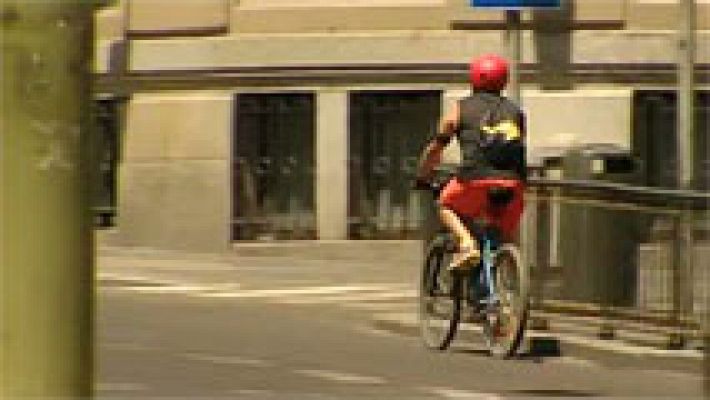Telediario 1 - La bicicleta gana terreno en las ciudades