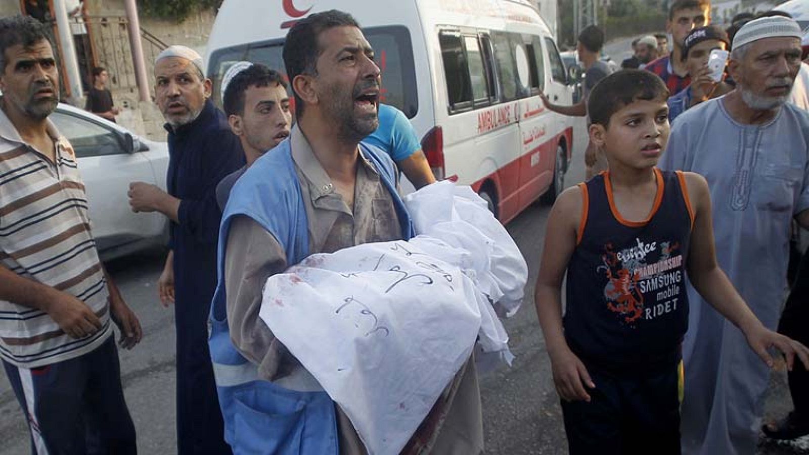 Israel retoma su ofensiva contra Gaza tras unas horas de tregua parcial | Ver