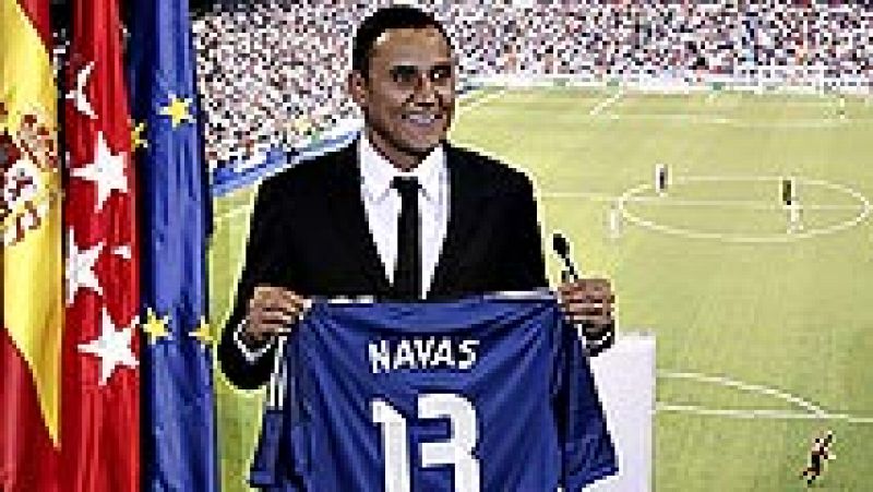 El portero costarricense Keylor Navas dio la gracias a Dios por haber hecho realidad su "sueño de jugar en el Real Madrid" y visiblemente emocionado comentó en su presentación como nuevo jugador madridista que es el "día más importante" de su carrera