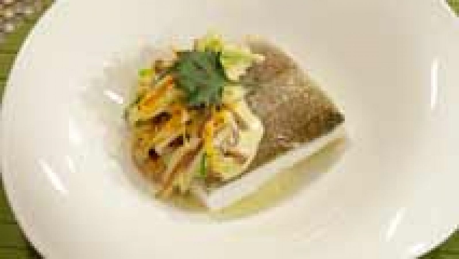 RTVE Cocina: Bacalao confitado con shiitakes a la crema y zanahorias | RTVE Play