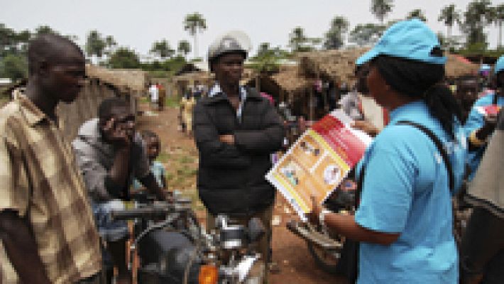  - El ébola ha matado ya a 887 personas en África Occidental