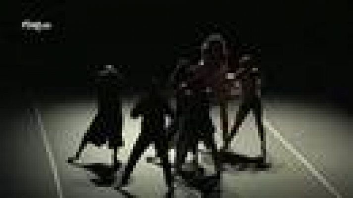 Atención obras - Napoli Teatro Festival - Danza de diferentes tonalidades