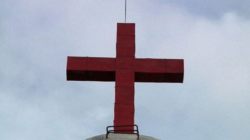 Cristianos de China denuncian persecución tras el derribo de cruces