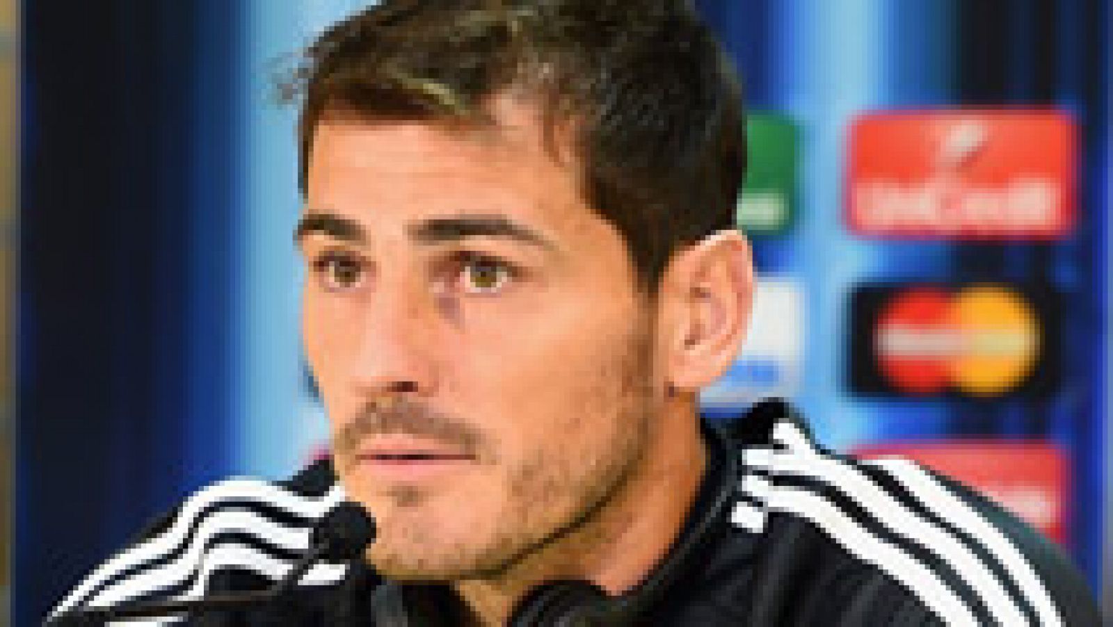 El portero del Real Madrid Iker Casillas ha reconocido en al rueda de prensa previa a la Supercopa de Europa que no ha estado a "su mejor nivel" en los últimos partidos importantes de su equipo y de la selección española.
