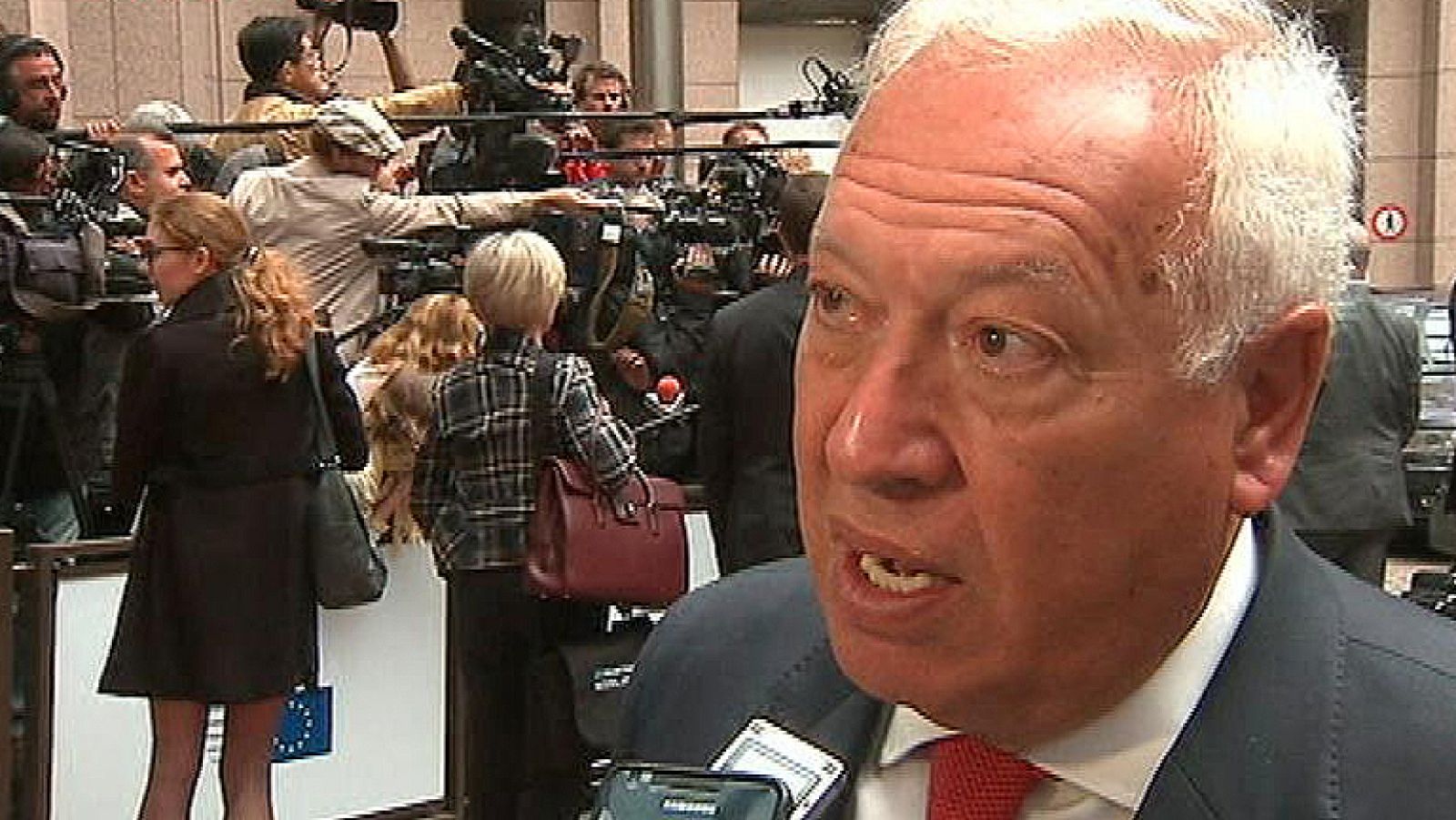 España apoya la entrega de armas a los kurdos con el consentimiento de Irak