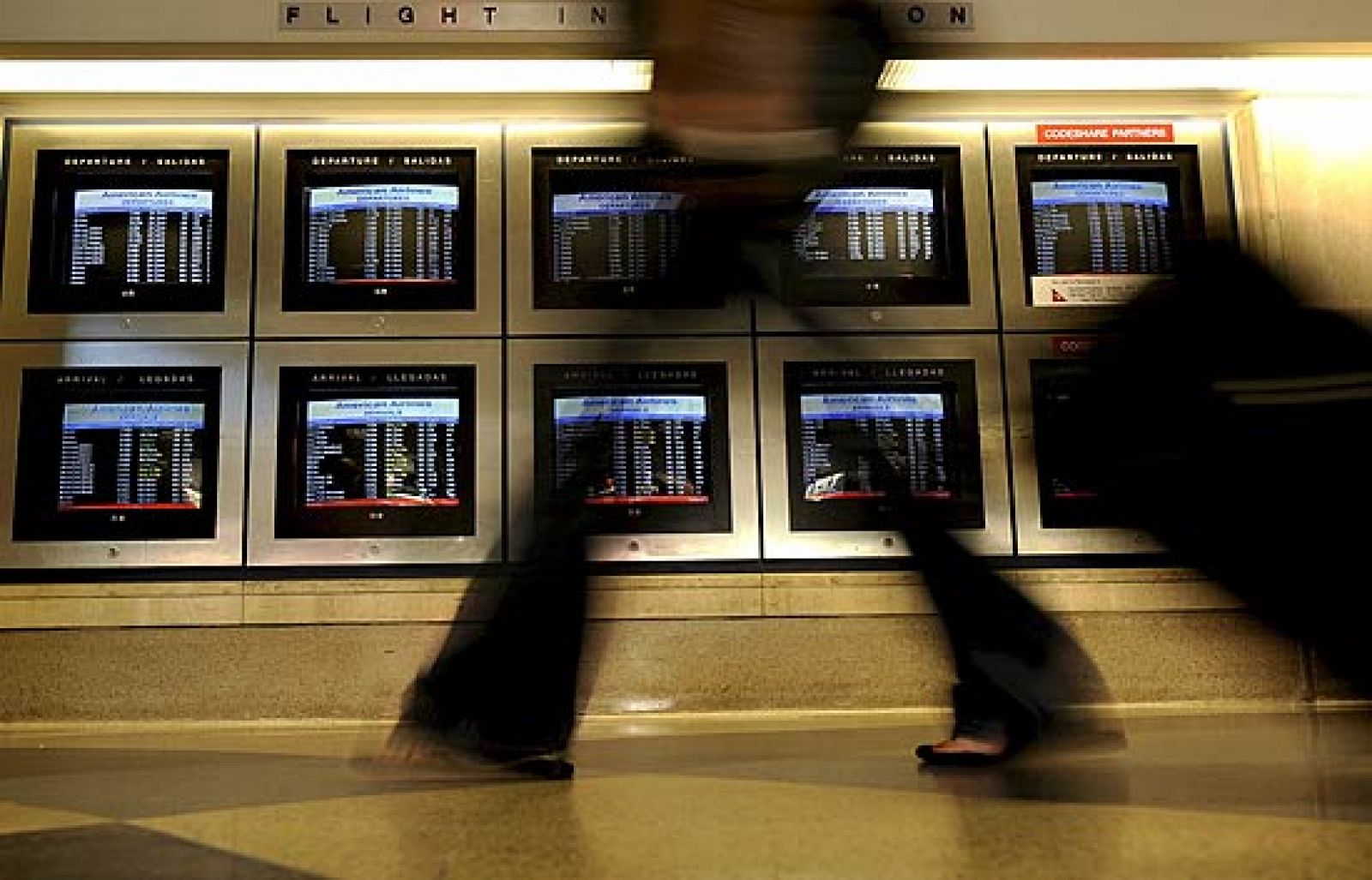 Ha dejado de ser secreto el reglamento de seguridad aérea | Ver