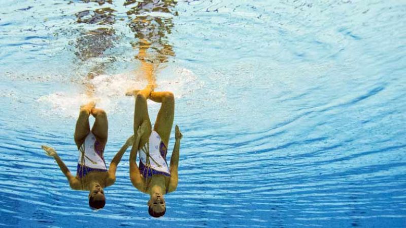 La pareja española de natación sincronizada que forman Ona Carbonell y Paula Klamburg finalizaron en tercera posición por detrás de las rusas y de las ucranianas en la final del dúo libre en los Europeos de Berlín. Las grandes dominadoras volvieron a