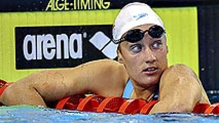 Mireia Belmonte toma el relevo de la sincronizada en la piscina