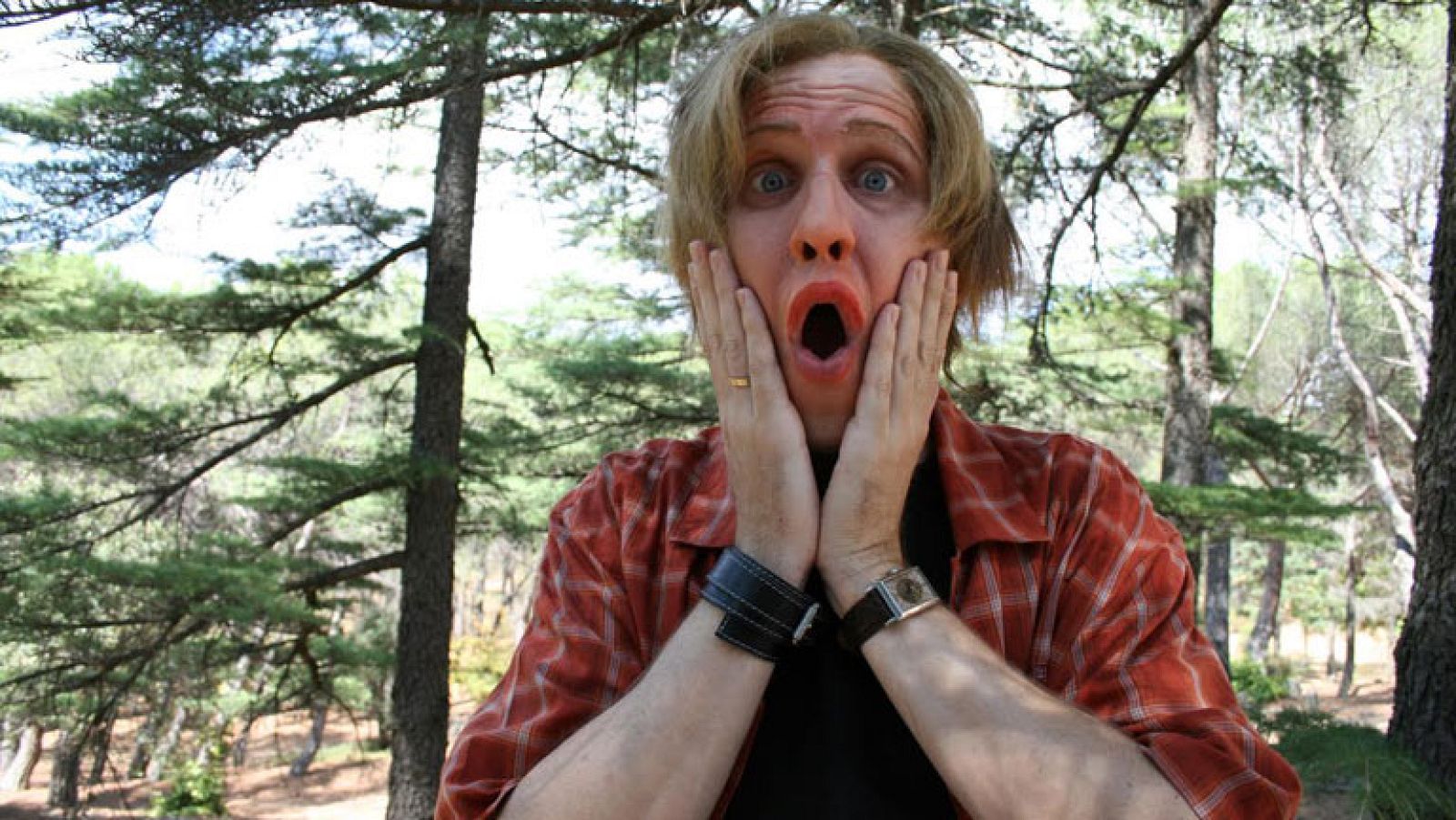 Promo 'Viaje al centro de la tele' - Aquí hay tema