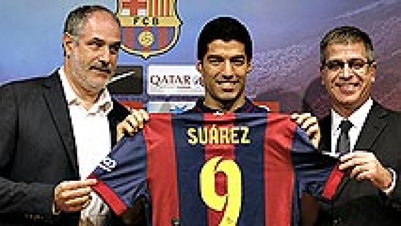 El nuevo jugador del FC Barcelona Luis Suárez ha asegurado este  martes en su presentación oficial que cumple un sueño al poder vestir  la camiseta blaugrana, con la que ha debutado el lunes en el 49è  Trofeu Joan Gamper aunque no podrá jugar un part