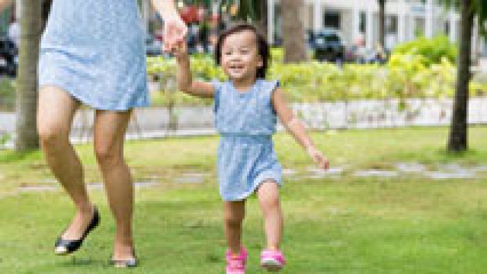 Telediario 1 - Caen en picado las adopciones internacionales