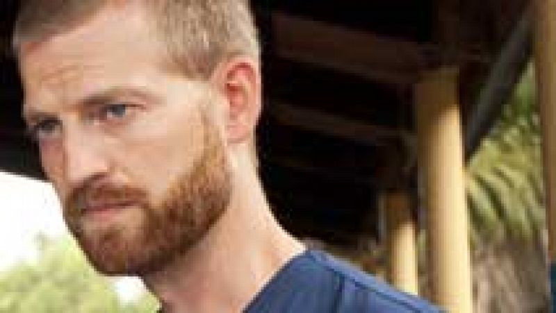 El médico de EE.UU. que recibió el suero experimental contra el ébola recibe el alta
