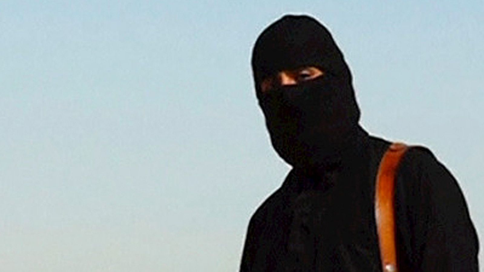  Las fuerzas de seguridad del Reino Unido creen que el verdugo del periodista estadounidense James Foley se hace llamar John y habla con acento de Londres, revela hoy la versión digital del diario "The Guardian". La inteligencia del Reino Unido trata de identificar al encapuchado que decapitó al reportero, una ejecución divulgada en vídeo por la organización yihadista Estado Islámico (EI), y trabaja con la hipótesis de que se trata de un británico que viajó a Siria para unirse a los extremistas.