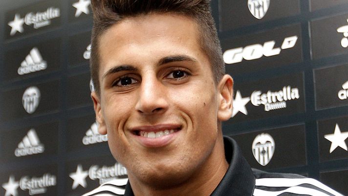 Telediario 1 - El Valencia presenta a Joao Cancelo