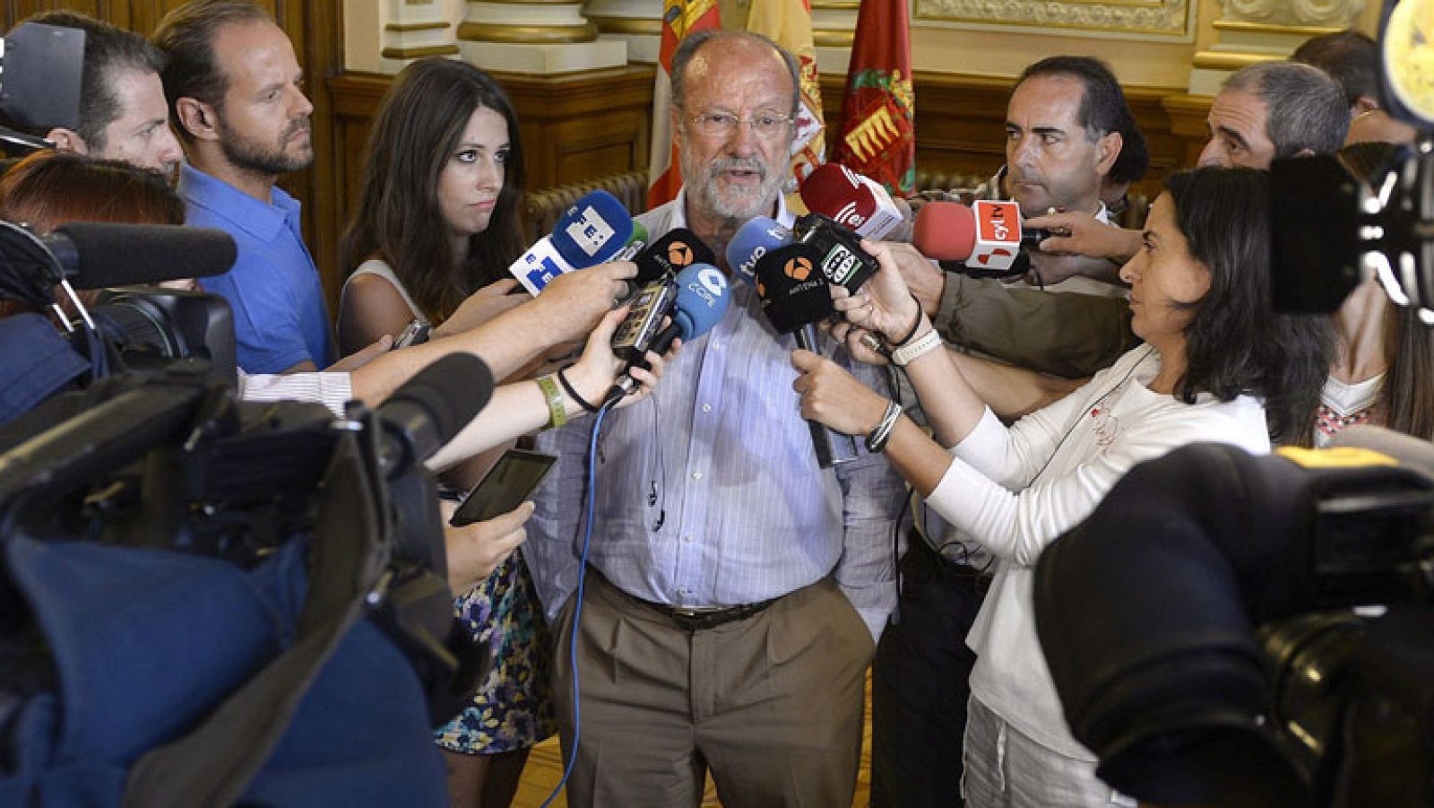 El alcalde de Valladolid pide disculpas y dice que se han "malinterpretado" sus palabras - Informativo 24h | Ver
