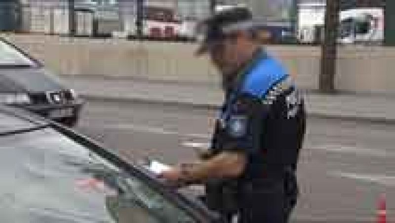 La policía portuaria de Barcelona aumenta los controles para combatir los taxis sin licencia