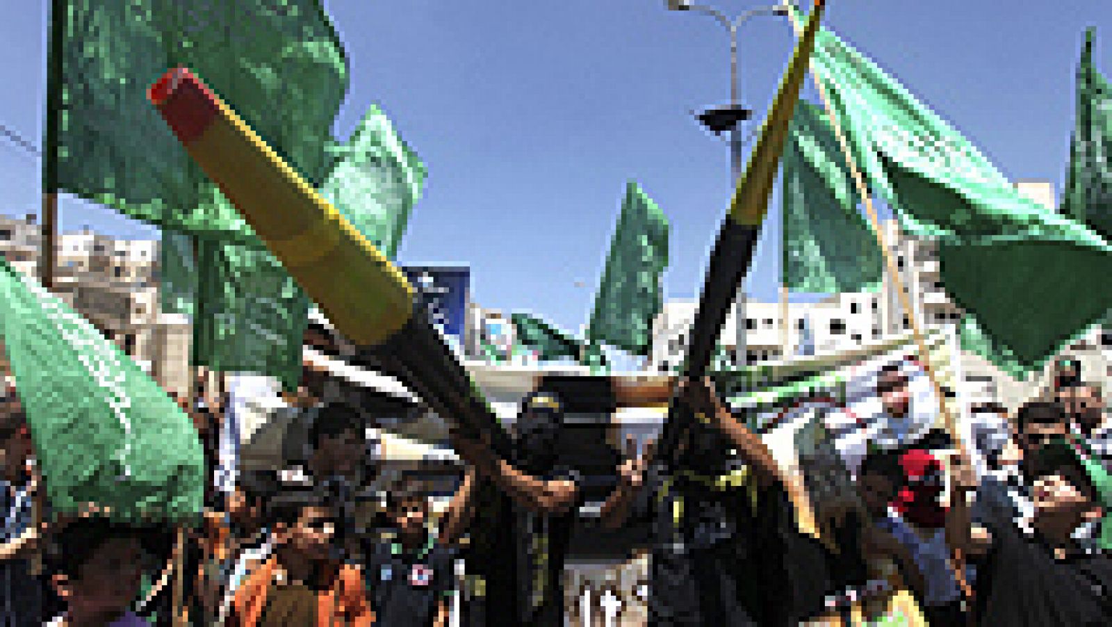Telediario 1: Hamás ejecuta a 18 presuntos 'colaboracionistas' mientras un cohete mata a un niño israelí | RTVE Play
