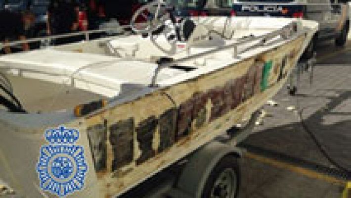 Intervienen 240 kg de cocaína ocultos en el interior del casco de una lancha que viajó desde Colombia