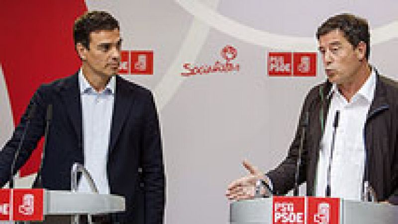 Pedro Sánchez presenta el decálogo económico que entregará a Mariano Rajoy