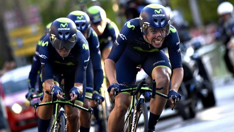 El Movistar Team ha conquistado este sábado la contrarreloj por  equipos que ha abierto La Vuelta ciclista a España 2014, disputada  sobre 12,6 kilómetros en Jerez de la Frontera, un pistoletazo de  salida en el que predominaron las estrategias conse