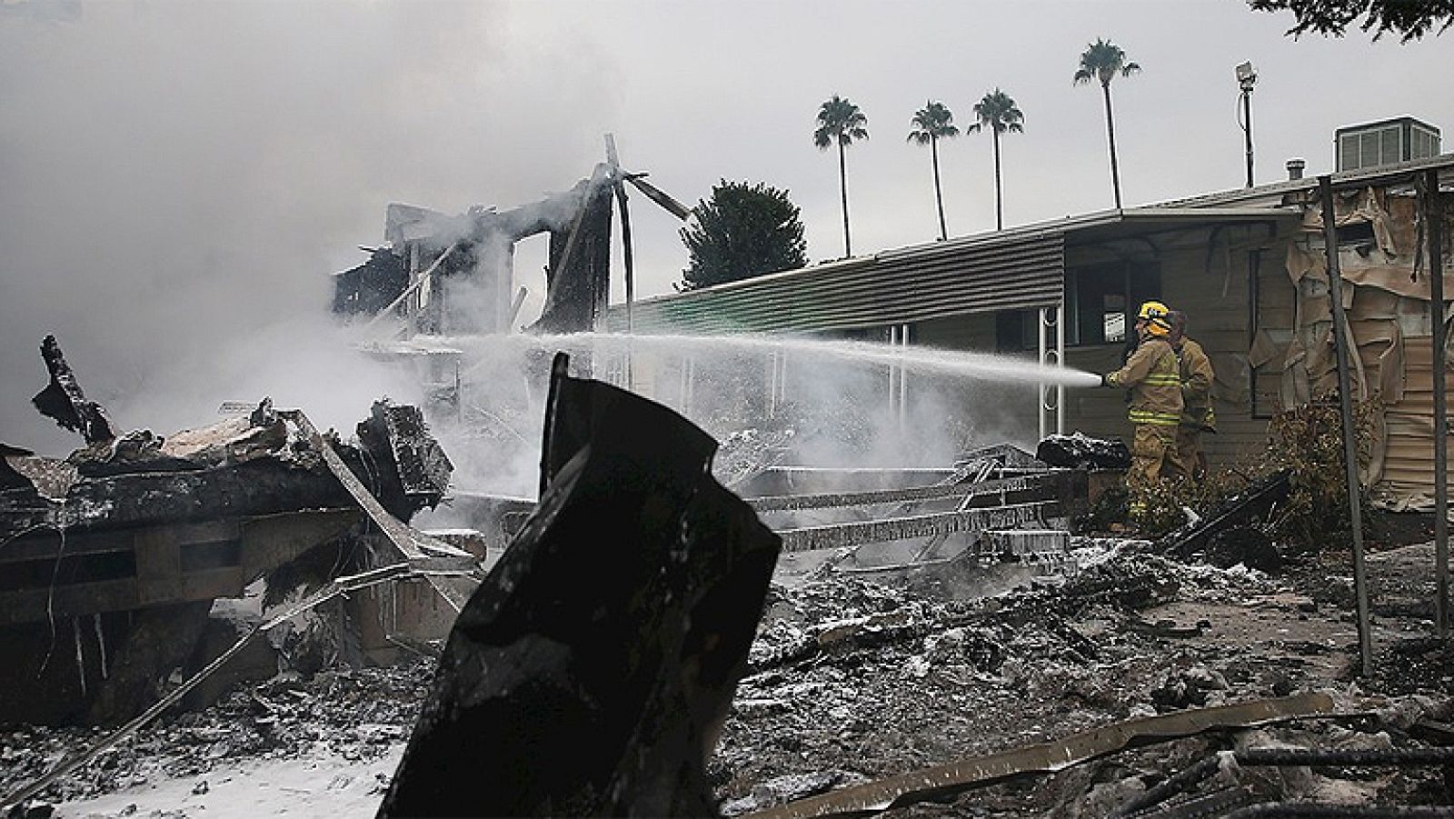  Un terremoto de magnitud 6,0 ha sacudido el norte de California (EE.UU.), causando al menos 172 heridos, daños materiales y cortes eléctricos, en el mayor temblor registrado en la zona desde el sismo de 7,0 grados en Loma Prieta en 1989. 