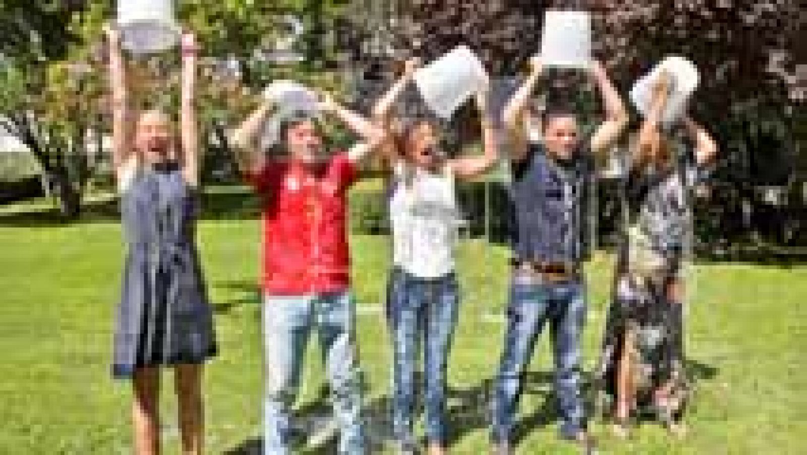 RTVE acepta la nominación de Desigual al #IceBucketChallenge para sensibilizar sobre la lucha contra el ELA. Mariló Montero, Anne Igartiburu, Toñi Moreno, Jesús Álvarez y José Luis Toral representan a la Corporación en este reto. Además, nominamos al Instituto de Salud Carlos III, el Consejo Superior de Deportes y la Asociación Española Contra el Cáncer.