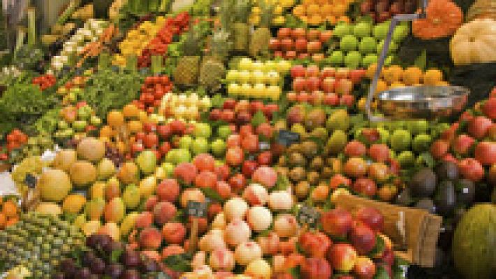 Telediario 1 - Luz verde a la retirada de melocotones y nectarinas con cargo a los fondos aprobados por Bruselas