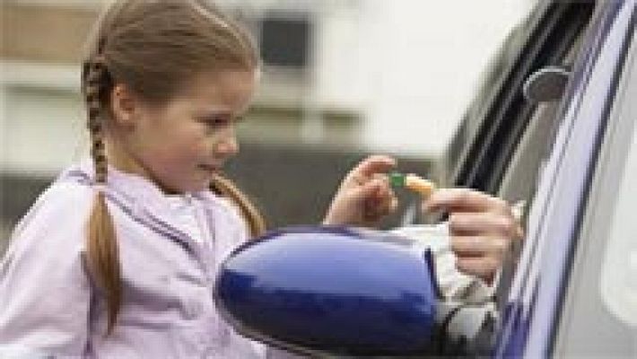 Telediario 1 - Debemos alertar a los niños pero no asustarlos