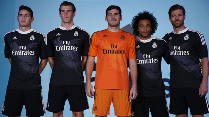 El Madrid presenta su nueva camiseta para la Champions