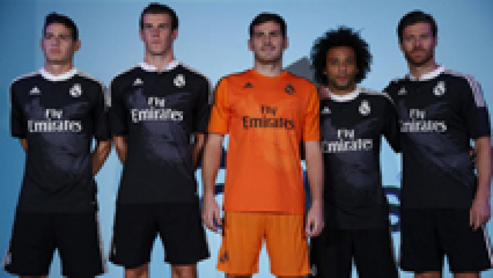 El Real Madrid ha presentado su segunda equipación para la Champions League. La nueva camiseta es negra e incluye un dragón grisáceo en el torso.