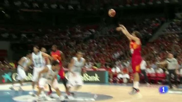 Telediario 1 - El rey Felipe acompañó a la selección en su victoria ante Argentina