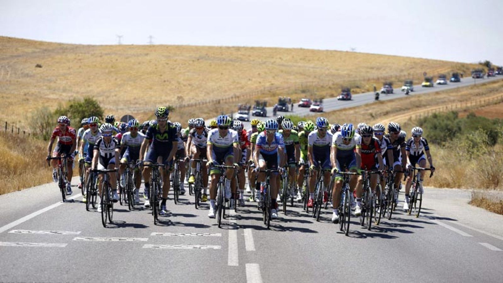 La cuarta etapa de la vuelta 2014 coincide con la ola de calor que recorre España. A la 'serpiente multicolor' le pilla, además, camino de Córdoba.