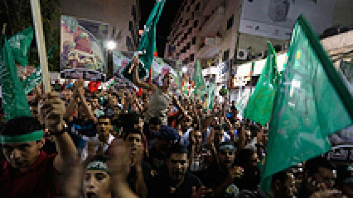 Los gazatíes celebran el alto al fuego pero no olvidan sus muertos, heridos y desplazados