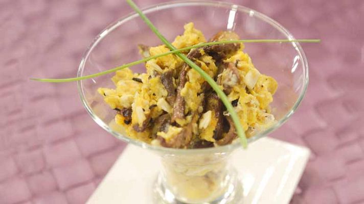 RTVE Cocina - Revuelto de boletus con pecorino y trufa