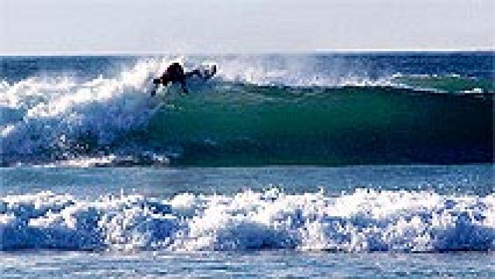 Ferrol acoge la 27ª edición del Pantín Classic de surf