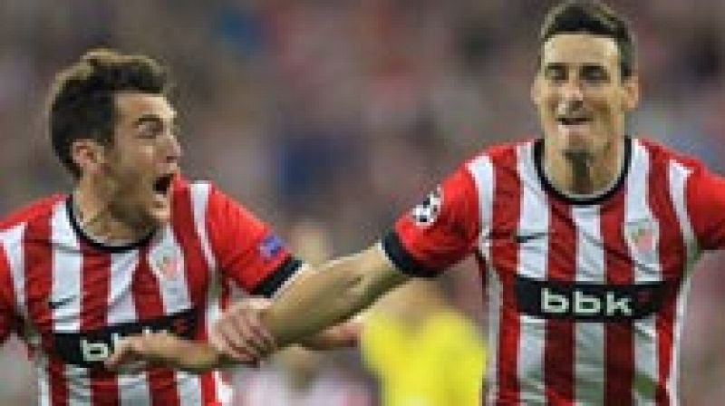 Aduriz se aprovecha del despiste del Nápoles (2-1)