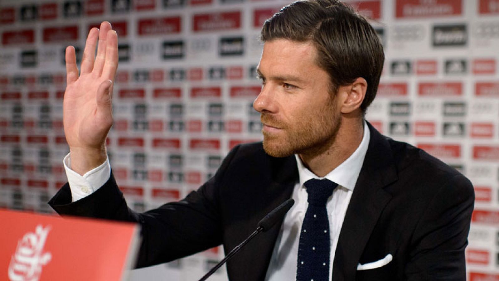 Xabi Alonso: "Dejar el Madrid ha sido la decisión más difícil de mi carrera" | Ver