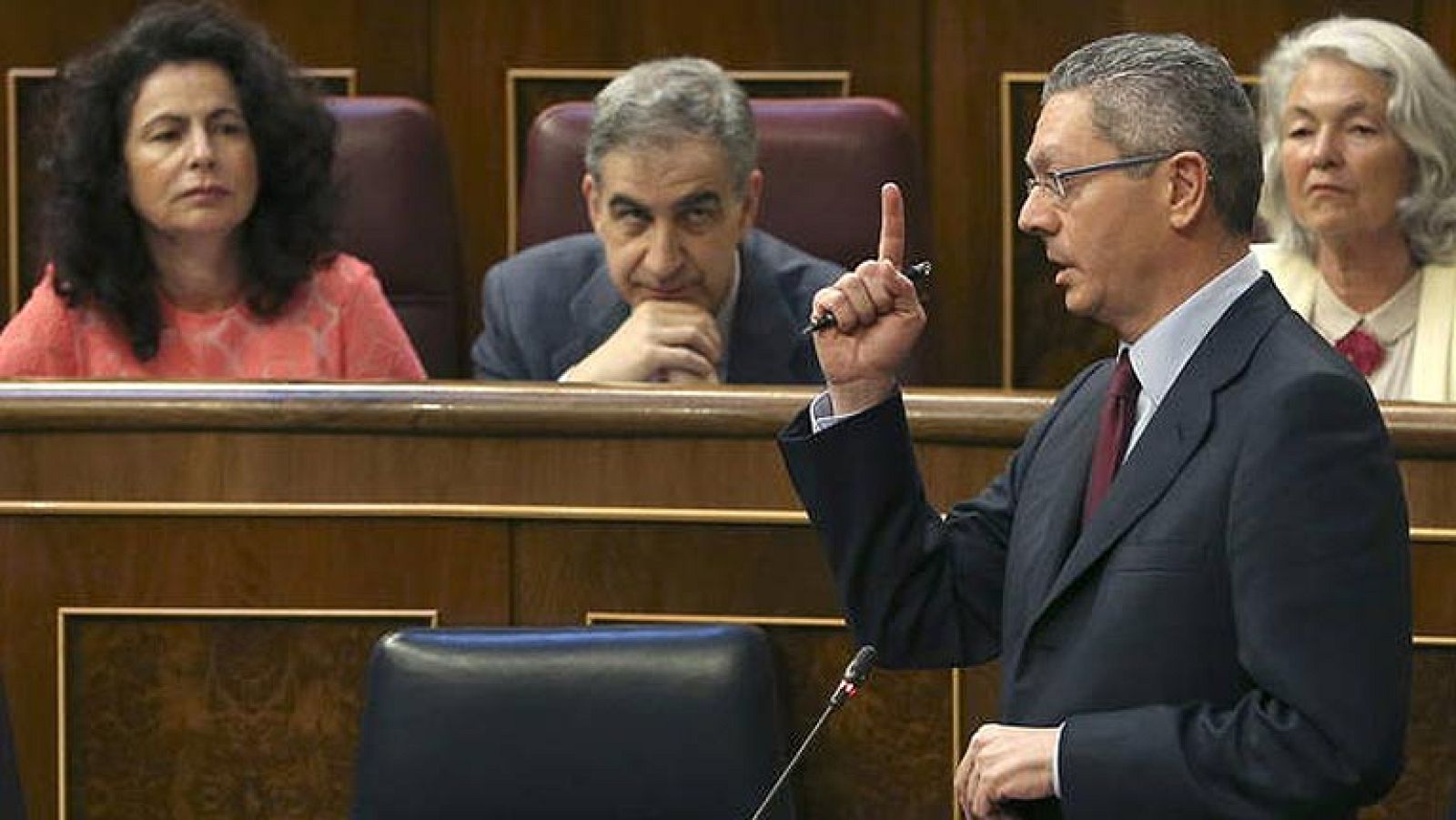 El Ministerio de Justicia se plantea una reducción drástica del número de aforados en España