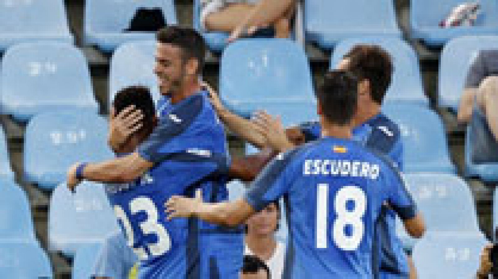 El Getafe estrena su casillero de victorias de la temporada 2014-2015 con un 1-0 frente al Almería, en partido de la segunda jornada disputado en el Coliseum Alfonso Pérez de la ciudad madrileña.