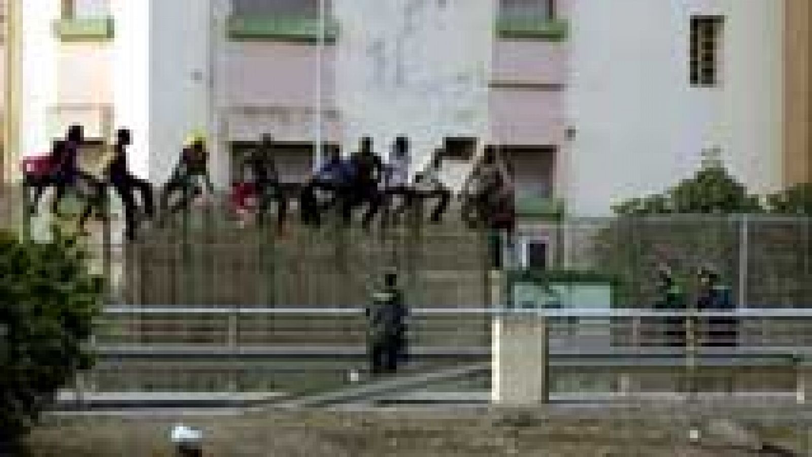 Nuevo intento de salto masivo a la valla de Melilla