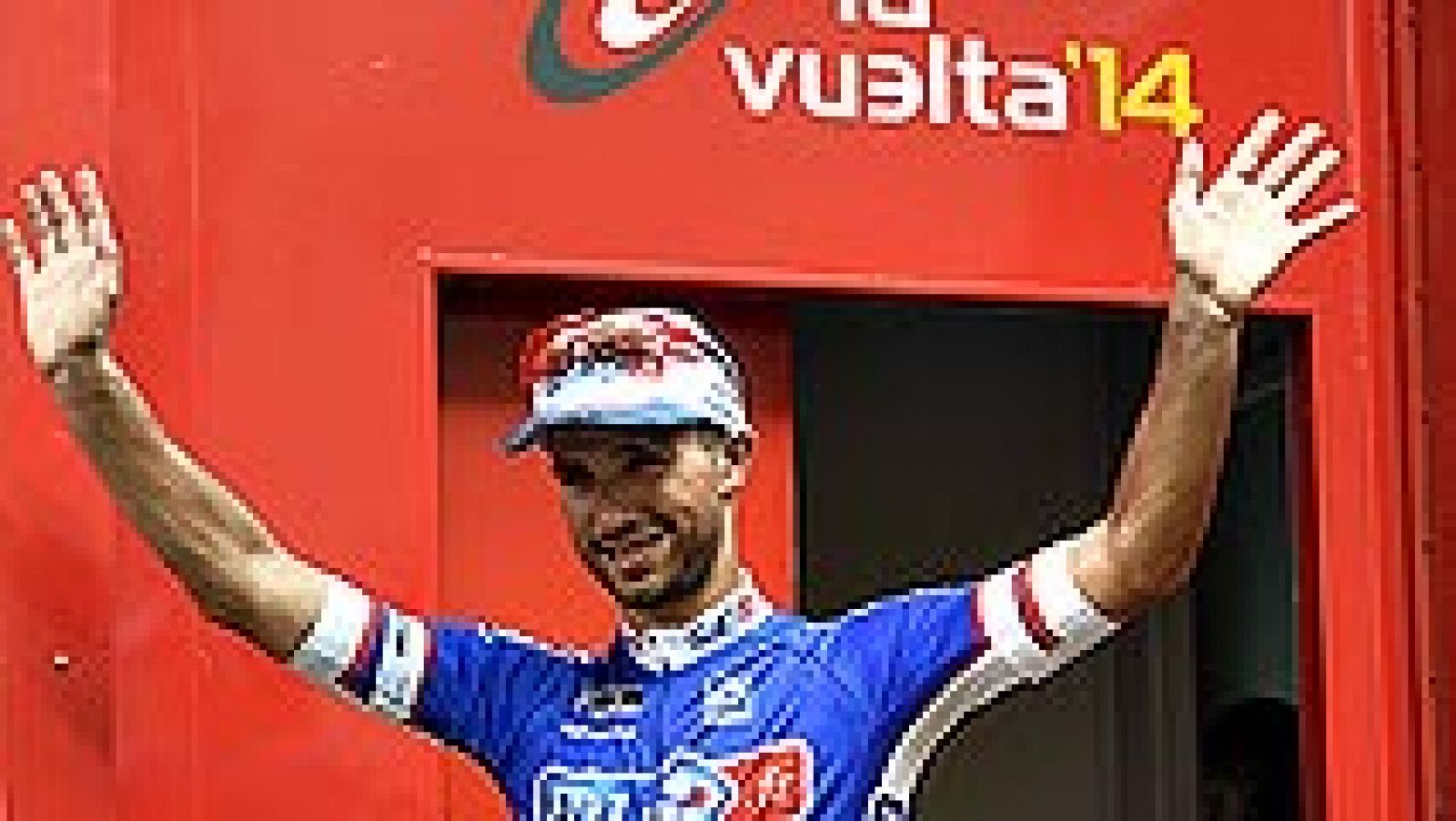 El ciclista francés Nacer Bouhanni (FDJ) se impuso este sábado en  la octava etapa de la Vuelta a España, transcurrida entre Baeza y  Albacete sobre 207 kilómetros, al superar en un polémico sprint al  australiano Michael Matthews (Orica GreenEdge) y