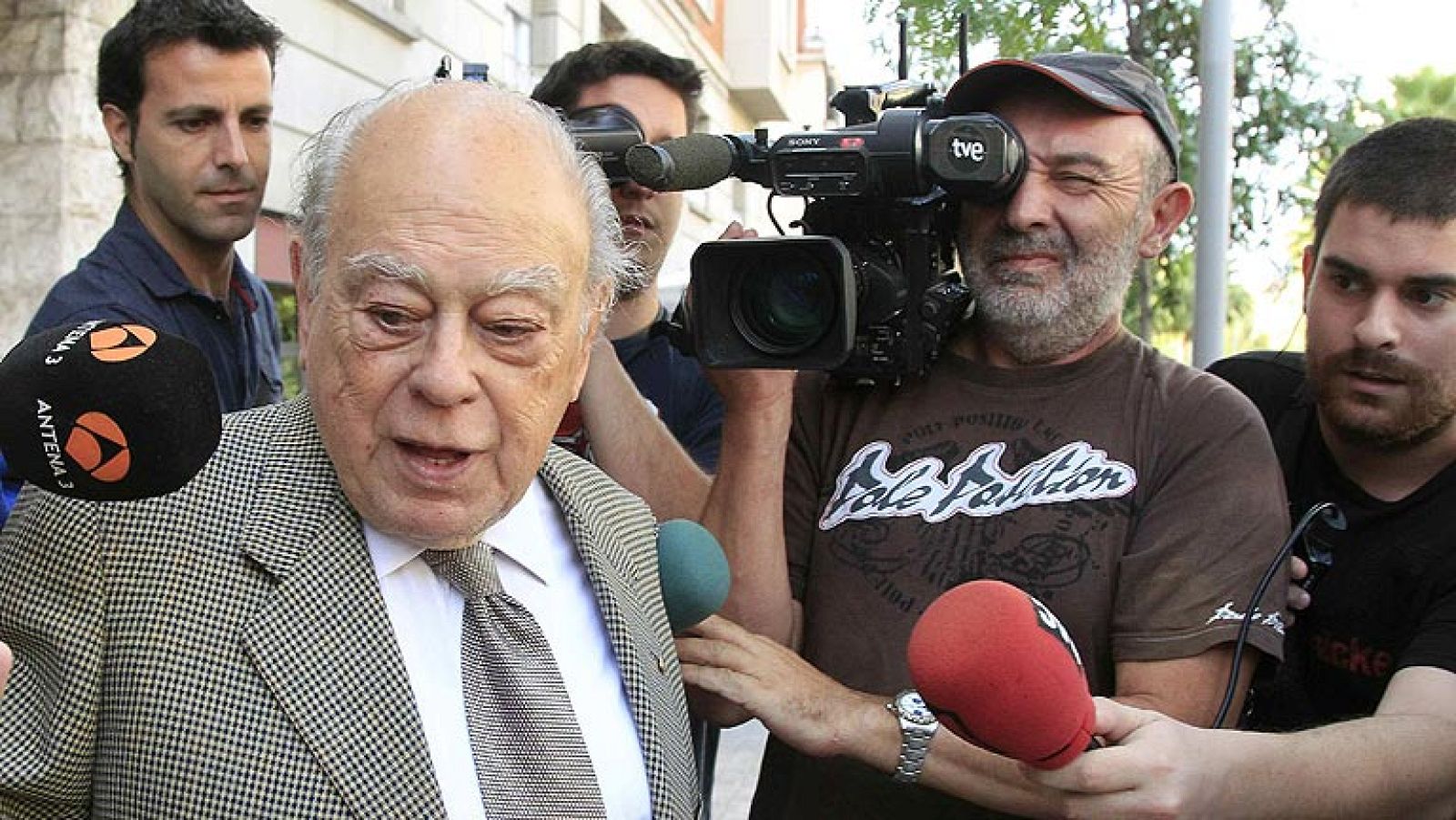 Jordi Pujol está en manos del Parlament de Cataluña